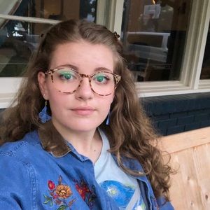 Meet your Posher, Maggie